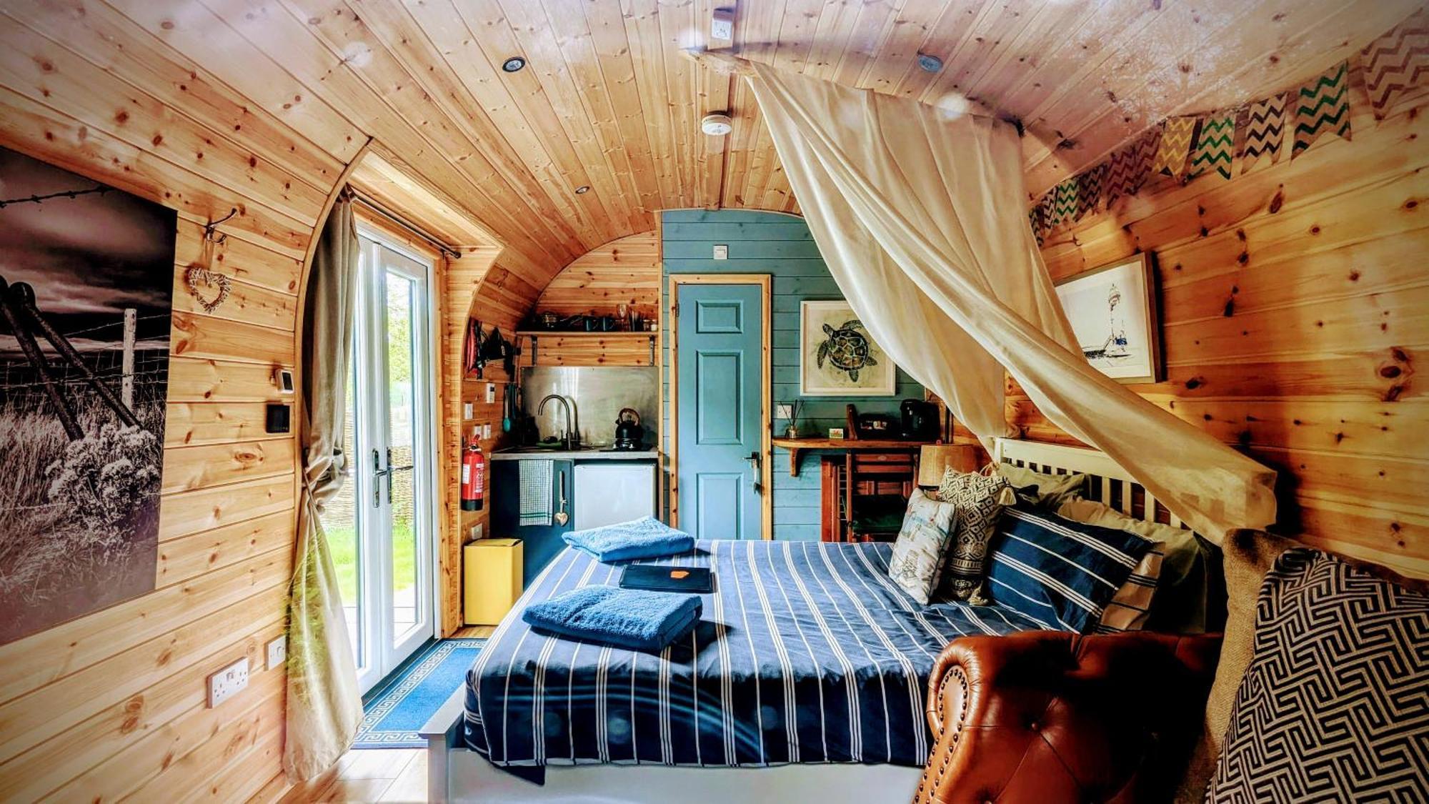 Emlyn'S Coppice - Luxury Woodland Glamping Villa Holywell  Exterior photo